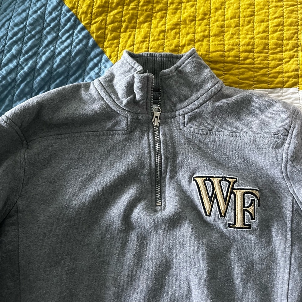 Wake forest quarter zip in great condition